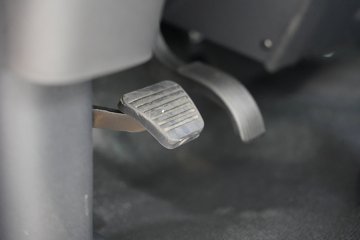 �й������ɶ����ó� V3-X 4X2 ���Ŵ��綯��ʽ�Ῠ 140kWhͼƬ