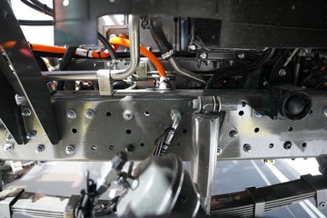 �й������ɶ����ó� V3-X 4X2 ���Ŵ��綯��ʽ�Ῠ 140kWhͼƬ