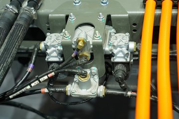 �й������ɶ����ó� V3-X 4X2 ���Ŵ��綯��ʽ�Ῠ 140kWhͼƬ