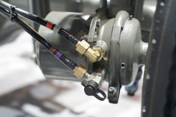 �й������ɶ����ó� V3-X 4X2 ���Ŵ��綯��ʽ�Ῠ 140kWhͼƬ