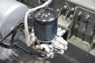 �й������ɶ����ó� V3-X 4X2 ���Ŵ��綯��ʽ�Ῠ 140kWhͼƬ