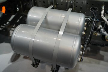 �й������ɶ����ó� V3-X 4X2 ���Ŵ��綯��ʽ�Ῠ 140kWhͼƬ