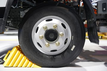 �й������ɶ����ó� V3-X 4X2 ���Ŵ��綯��ʽ�Ῠ 140kWhͼƬ