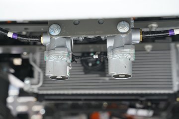 �й������ɶ����ó� V3-X 4X2 ���Ŵ��綯��ʽ�Ῠ 140kWhͼƬ