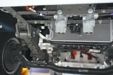 �й������ɶ����ó� V3-X 4X2 ���Ŵ��綯��ʽ�Ῠ 140kWhͼƬ