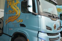 陕汽德龙X6000C 14.5L LNG 630马力 6X4 法士特12档 AMT自动档 牵引车