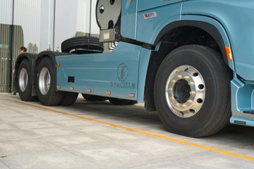 ��������X6000C 14.5L LNG 630���� 6X4 ��ʿ��12�� AMT�Զ��� ǣ����ͼƬ