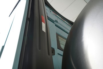 ��������X6000C 14.5L LNG 630���� 6X4 ��ʿ��12�� AMT�Զ��� ǣ����ͼƬ