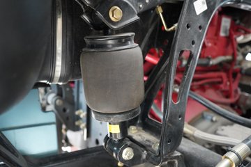 ��������X6000C 14.5L LNG 630���� 6X4 ��ʿ��12�� AMT�Զ��� ǣ����ͼƬ