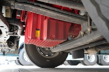 ��������X6000C 14.5L LNG 630���� 6X4 ��ʿ��12�� AMT�Զ��� ǣ����ͼƬ