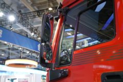 中国重汽成都商用车 V7-X 6X4 增程混合动力牵引车 140kWh