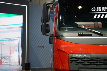 �й������ɶ����ó� V7-X 6X4 ���̻�϶���ǣ���� 140kWhͼƬ