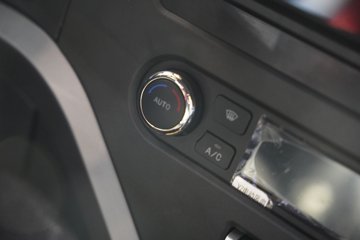 �й������ɶ����ó� V7-X 6X4 ���̻�϶���ǣ���� 140kWhͼƬ