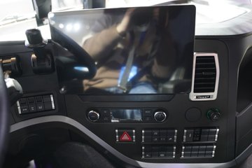 �й������ɶ����ó� V7-X 6X4 ���̻�϶���ǣ���� 140kWhͼƬ