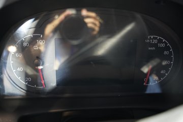 �й������ɶ����ó� V7-X 6X4 ���̻�϶���ǣ���� 140kWhͼƬ