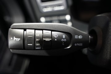 �й������ɶ����ó� V7-X 6X4 ���̻�϶���ǣ���� 140kWhͼƬ