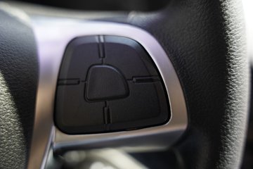 �й������ɶ����ó� V7-X 6X4 ���̻�϶���ǣ���� 140kWhͼƬ