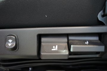 �й������ɶ����ó� V7-X 6X4 ���̻�϶���ǣ���� 140kWhͼƬ