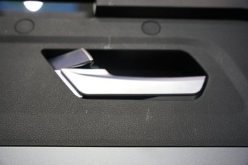 �й������ɶ����ó� V7-X 6X4 ���̻�϶���ǣ���� 140kWhͼƬ