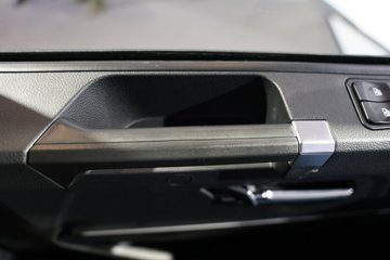 �й������ɶ����ó� V7-X 6X4 ���̻�϶���ǣ���� 140kWhͼƬ