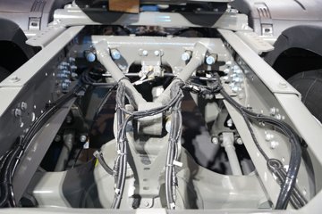 �й������ɶ����ó� V7-X 6X4 ���̻�϶���ǣ���� 140kWhͼƬ