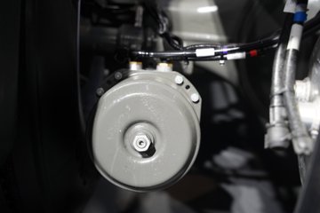 �й������ɶ����ó� V7-X 6X4 ���̻�϶���ǣ���� 140kWhͼƬ