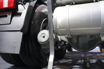 �й������ɶ����ó� V7-X 6X4 ���̻�϶���ǣ���� 140kWhͼƬ