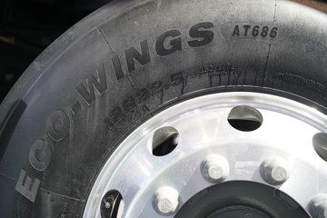 �й������ɶ����ó� V7-X 6X4 ���̻�϶���ǣ���� 140kWhͼƬ