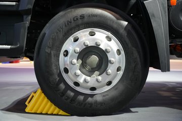 �й������ɶ����ó� V7-X 6X4 ���̻�϶���ǣ���� 140kWhͼƬ