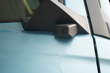 ��������X6000 ��ѡ�� 14.6L LNG 630���� 6X4 ��ʿ��16�� AMT�Զ��� ǣ����ͼƬ