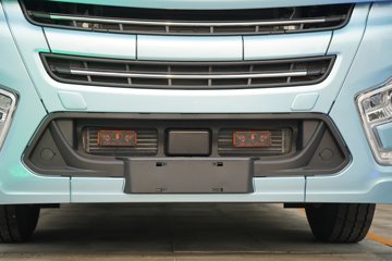 ��������X6000 ��ѡ�� 14.6L LNG 630���� 6X4 ��ʿ��16�� AMT�Զ��� ǣ����ͼƬ