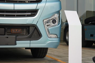 ��������X6000 ��ѡ�� 14.6L LNG 630���� 6X4 ��ʿ��16�� AMT�Զ��� ǣ����ͼƬ