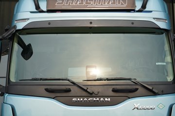 ��������X6000 ��ѡ�� 14.6L LNG 630���� 6X4 ��ʿ��16�� AMT�Զ��� ǣ����ͼƬ