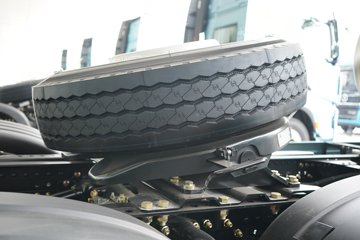 ��������X6000 ��ѡ�� 14.6L LNG 630���� 6X4 ��ʿ��16�� AMT�Զ��� ǣ����ͼƬ