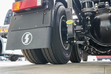 ��������X6000 ��ѡ�� 14.6L LNG 630���� 6X4 ��ʿ��16�� AMT�Զ��� ǣ����ͼƬ