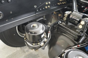 ��������X6000 ��ѡ�� 14.6L LNG 630���� 6X4 ��ʿ��16�� AMT�Զ��� ǣ����ͼƬ