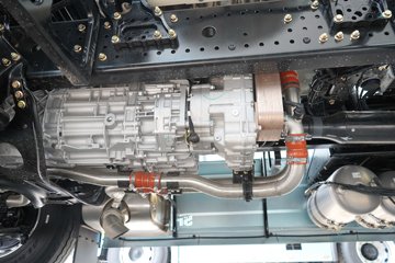 ��������X6000 ��ѡ�� 14.6L LNG 630���� 6X4 ��ʿ��16�� AMT�Զ��� ǣ����ͼƬ