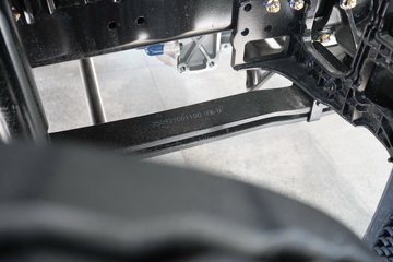 ��������X6000 ��ѡ�� 14.6L LNG 630���� 6X4 ��ʿ��16�� AMT�Զ��� ǣ����ͼƬ