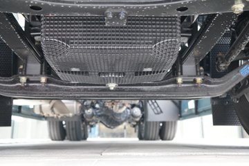 ��������X6000 ��ѡ�� 14.6L LNG 630���� 6X4 ��ʿ��16�� AMT�Զ��� ǣ����ͼƬ