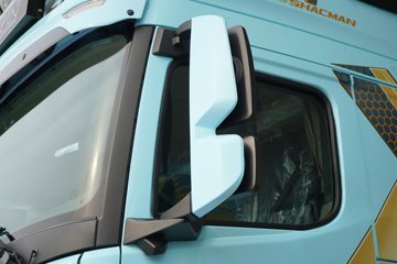 ��������X6000 ��ѡ�� 13.5L���� 630���� 6X4 ��ʿ��16�� AMT�Զ��� ǣ����ͼƬ