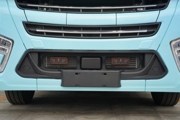 ��������X6000 ��ѡ�� 13.5L���� 630���� 6X4 ��ʿ��16�� AMT�Զ��� ǣ����ͼƬ