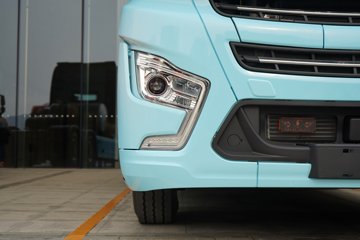 ��������X6000 ��ѡ�� 13.5L���� 630���� 6X4 ��ʿ��16�� AMT�Զ��� ǣ����ͼƬ