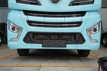 ��������X6000 ��ѡ�� 13.5L���� 630���� 6X4 ��ʿ��16�� AMT�Զ��� ǣ����ͼƬ