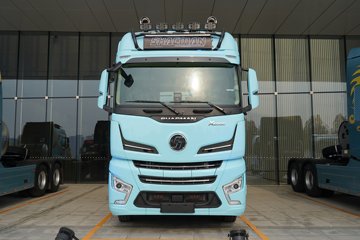 ��������X6000 ��ѡ�� 13.5L���� 630���� 6X4 ��ʿ��16�� AMT�Զ��� ǣ����ͼƬ