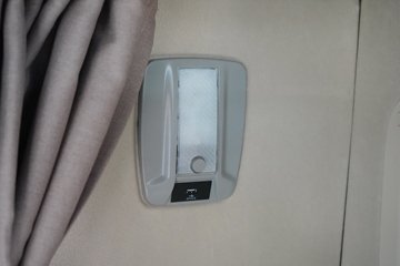 ��������X6000 ��ѡ�� 13.5L���� 630���� 6X4 ��ʿ��16�� AMT�Զ��� ǣ����ͼƬ