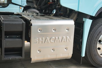 ��������X6000 ��ѡ�� 13.5L���� 630���� 6X4 ��ʿ��16�� AMT�Զ��� ǣ����ͼƬ