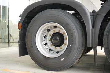 ��������X6000 ��ѡ�� 13.5L���� 630���� 6X4 ��ʿ��16�� AMT�Զ��� ǣ����ͼƬ