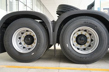 ��������X6000 ��ѡ�� 13.5L���� 630���� 6X4 ��ʿ��16�� AMT�Զ��� ǣ����ͼƬ