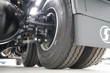 ��������X6000 ��ѡ�� 13.5L���� 630���� 6X4 ��ʿ��16�� AMT�Զ��� ǣ����ͼƬ