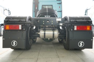 ��������X6000 ��ѡ�� 13.5L���� 630���� 6X4 ��ʿ��16�� AMT�Զ��� ǣ����ͼƬ